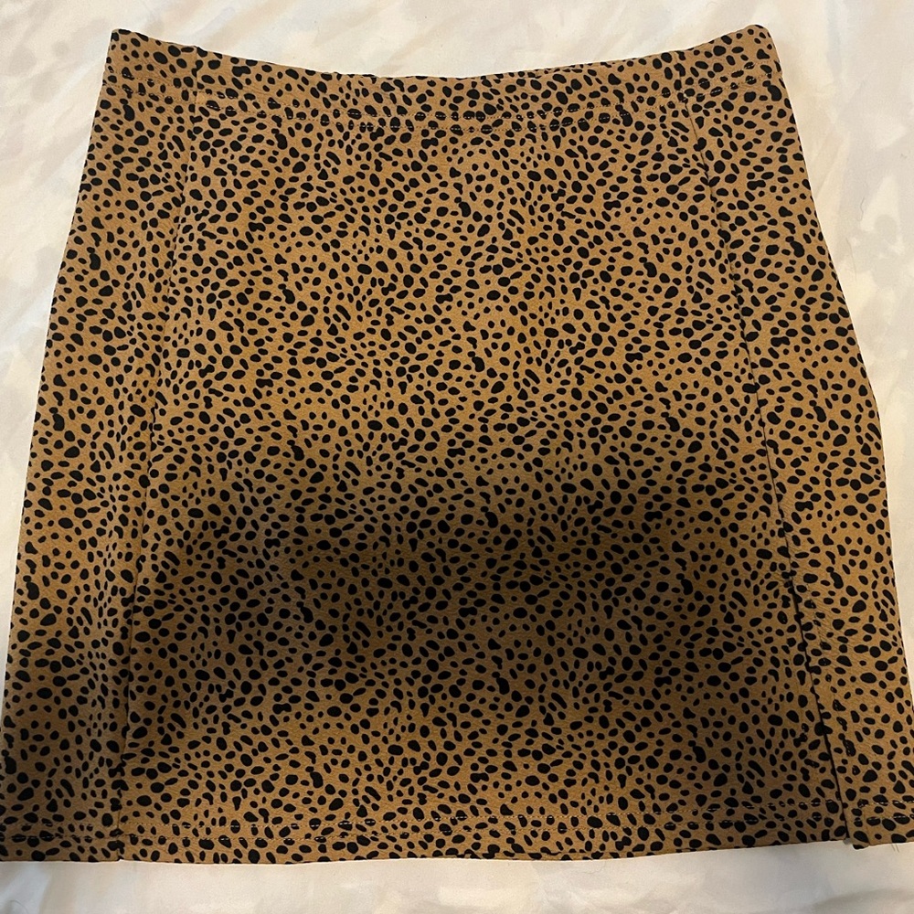 Shein Brand Split Hem Brown Dalmatian Print Mini Skirt